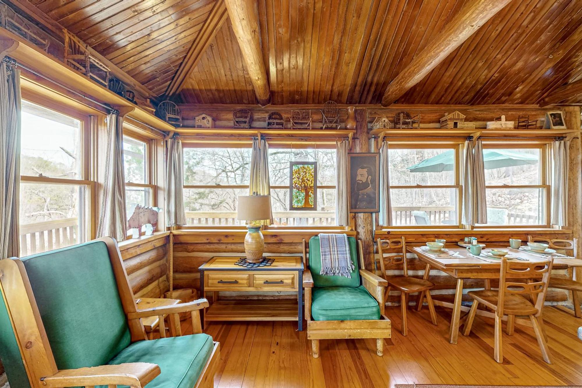 Lake Lucerne - Treehouse Cabin #01 Юрека Спрингс Екстериор снимка